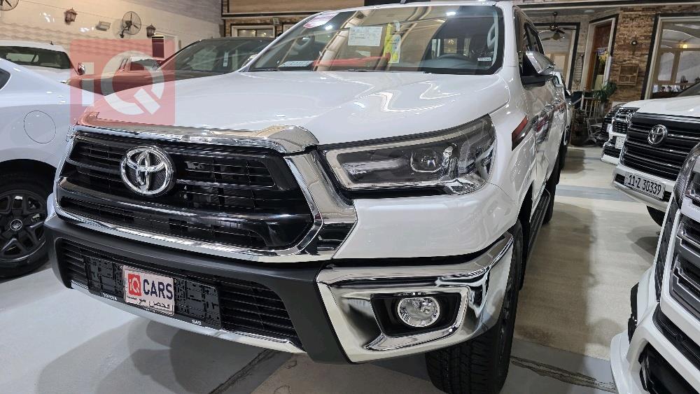 تويوتا هايلوكس